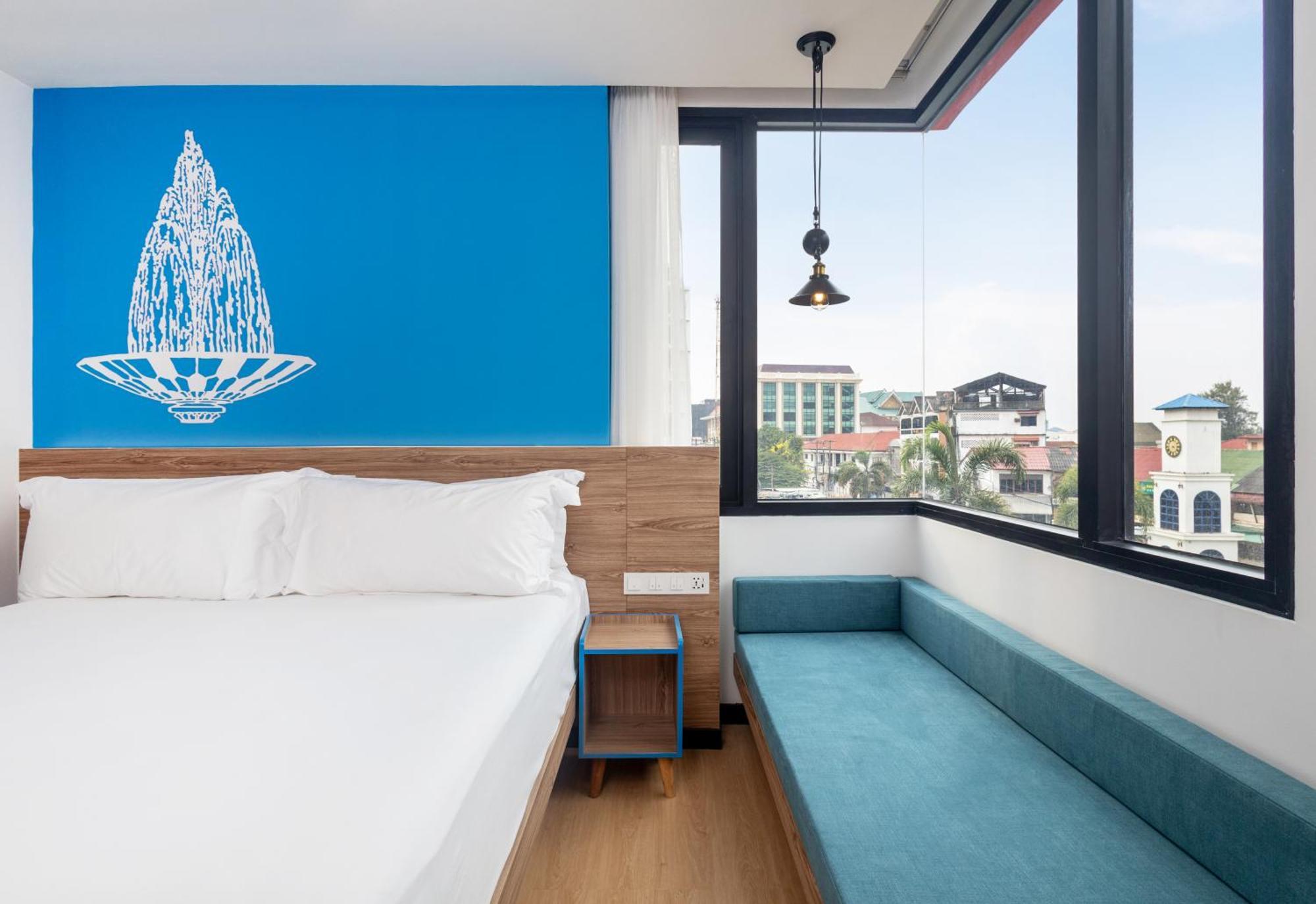 Cosi Vientiane Nam Phu Hotel Exterior photo